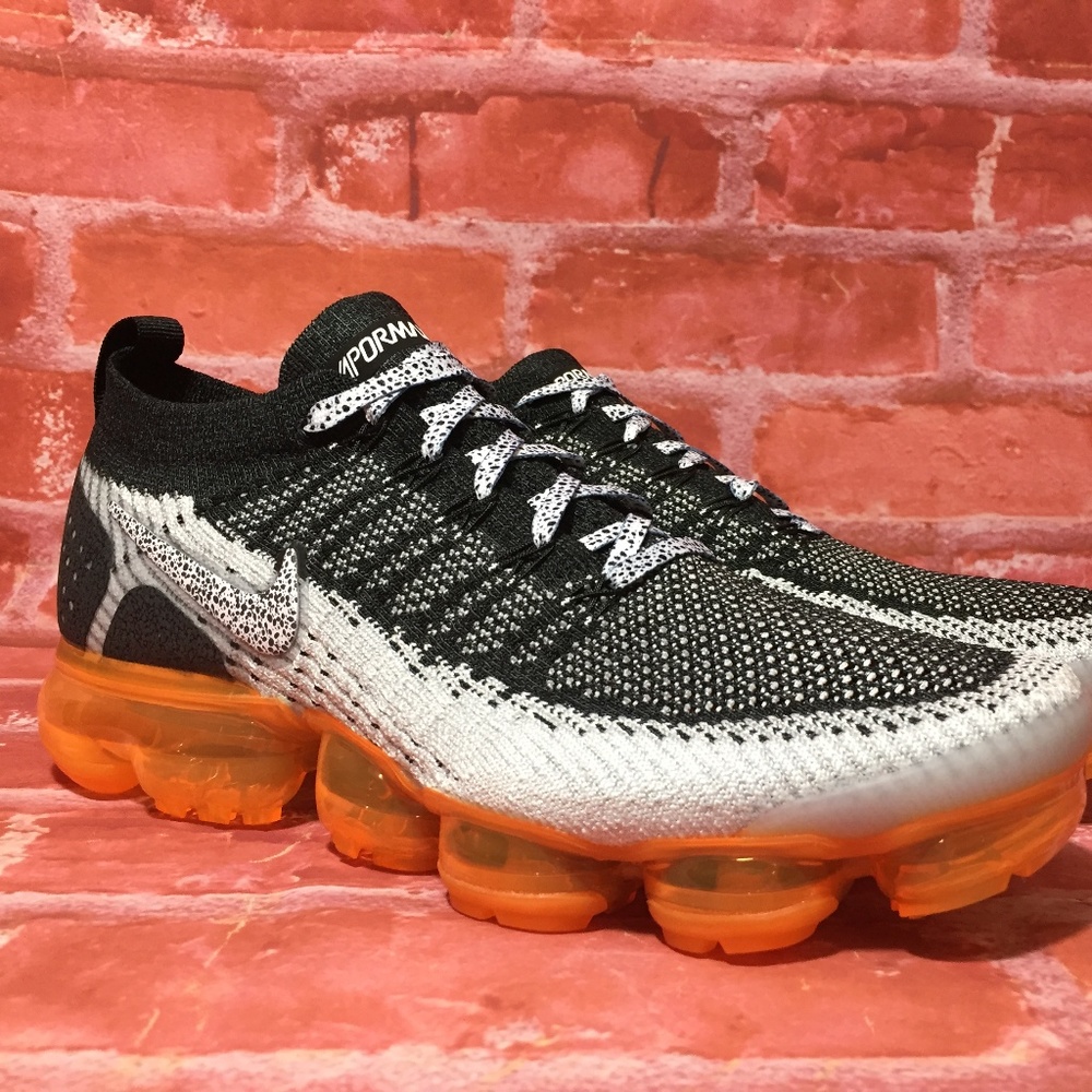 Nike Air VaporMax Flyknit 2 Safari Men's size 11
